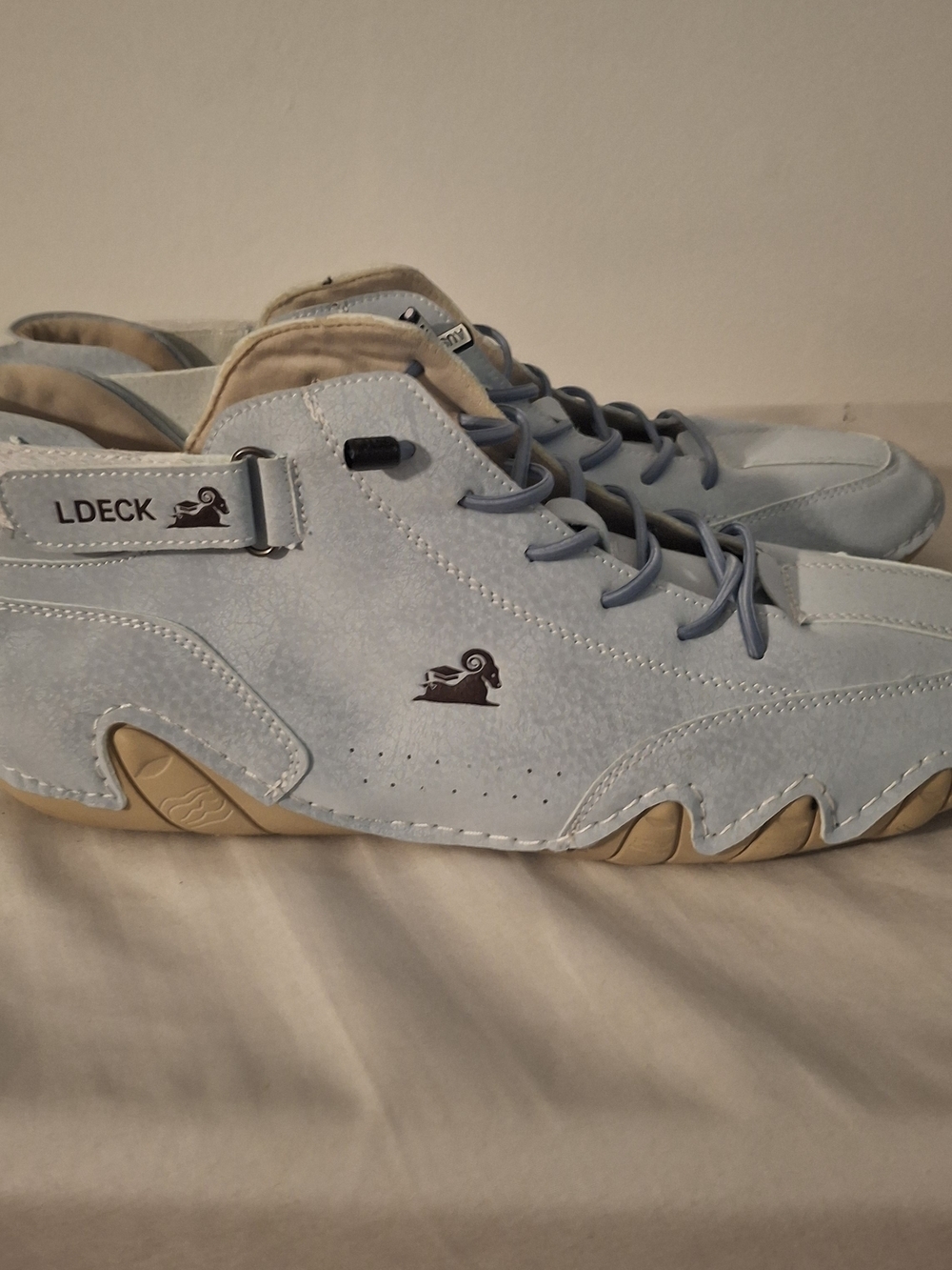 LDECK Men's Light Blue Suede Sneakers With Bungi Laces